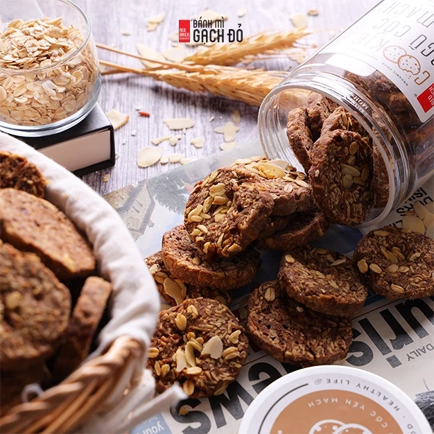 Bánh Cookie Ngũ Cốc Yến Mạch Gạch Đỏ 300g, Không Bột Mì, Ít Calo, Giàu Dinh Dưỡng