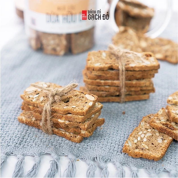 Biscotti Dừa Gạch Đỏ 250g, ngọt từ gạo lứt và mật ong, chuẩn ăn kiêng