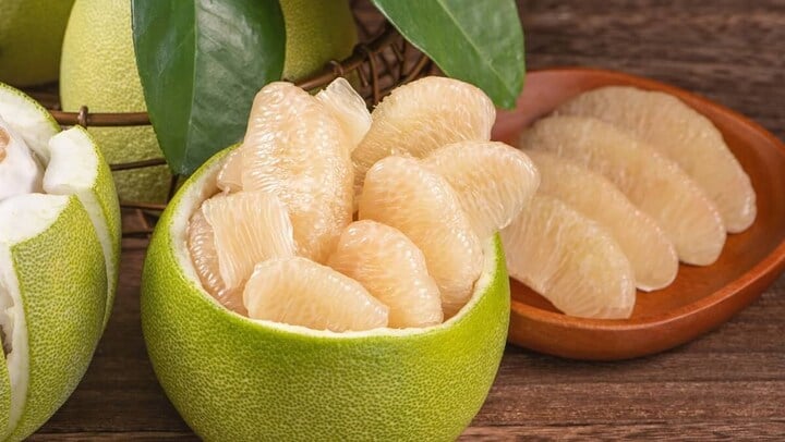 Hạt bưởi có tác dụng gì? Có ăn được không và cần lưu ý gì?
